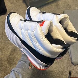 SOREL Out N About Puffer Boot